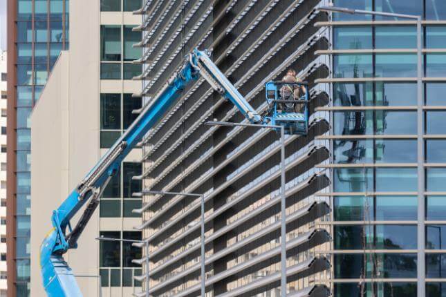 mewp-window-cleaning